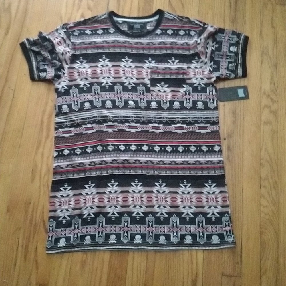 Tee shirt
